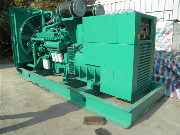 静宁出租发电机 发电机组厂家：柴油发电机组的控制屏的作用是什么？