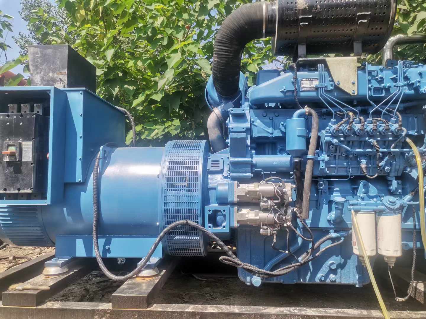 静宁详细说明降低 800kW 柴油发电机输出电流波动的方法