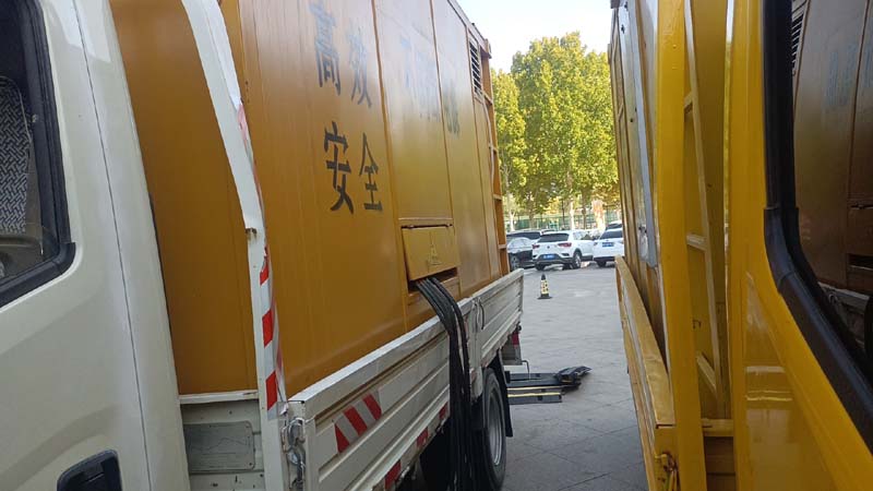 静宁如何判断柴油发电机组和UPS电源的切换时间是否符合要求？